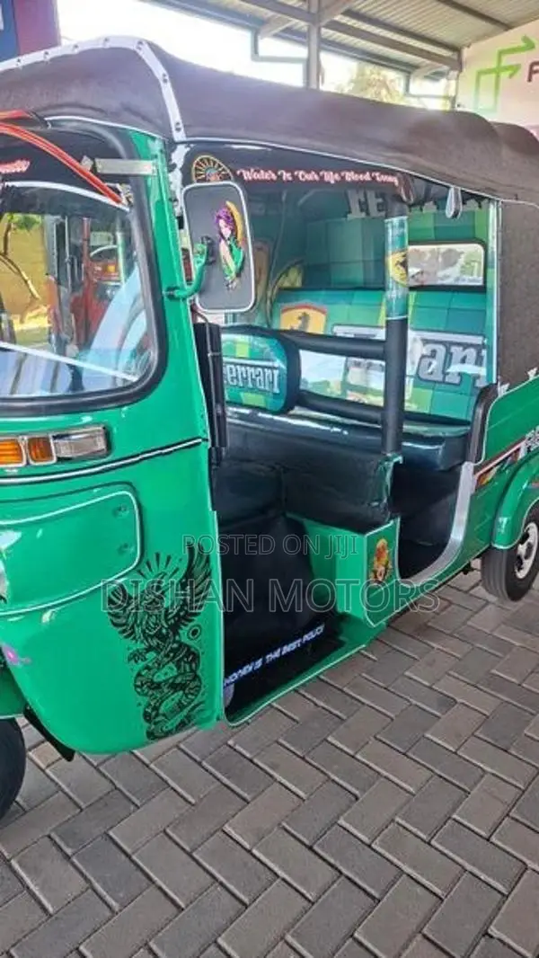 Bajaj RE 4 Stroke 2014