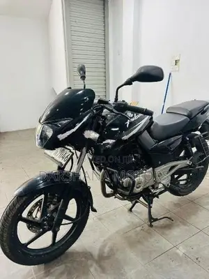 Bajaj Pulsar 180 2017