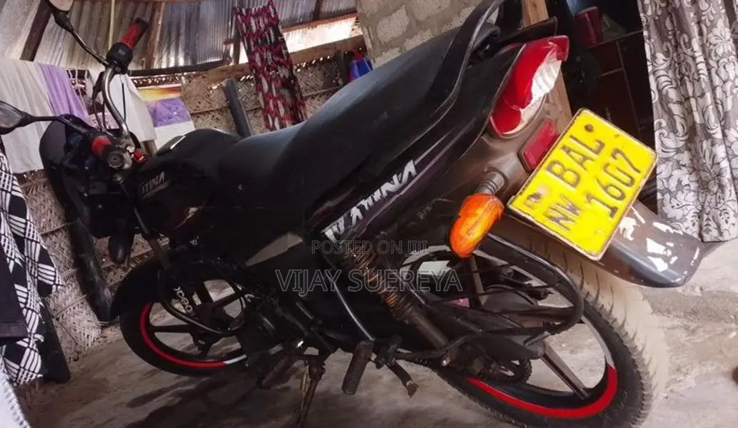 Bajaj Platina 100 2013