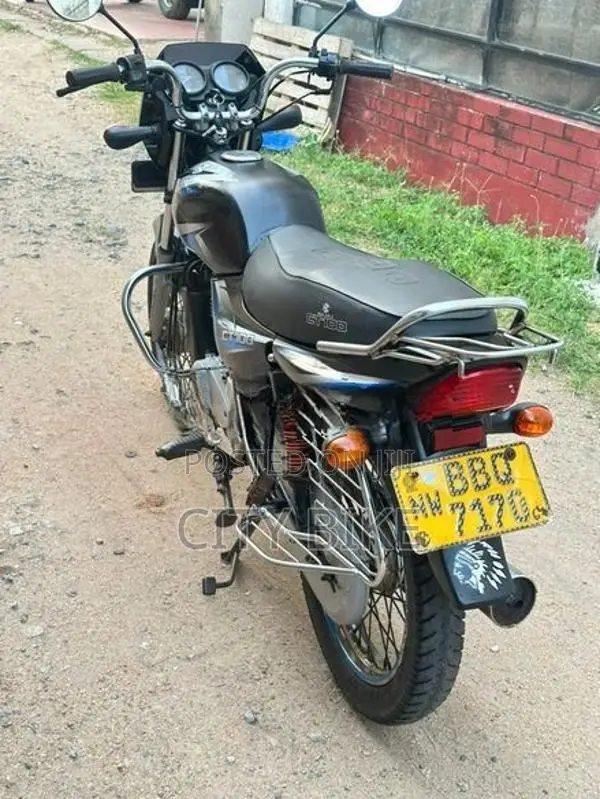 Bajaj CT100 2014