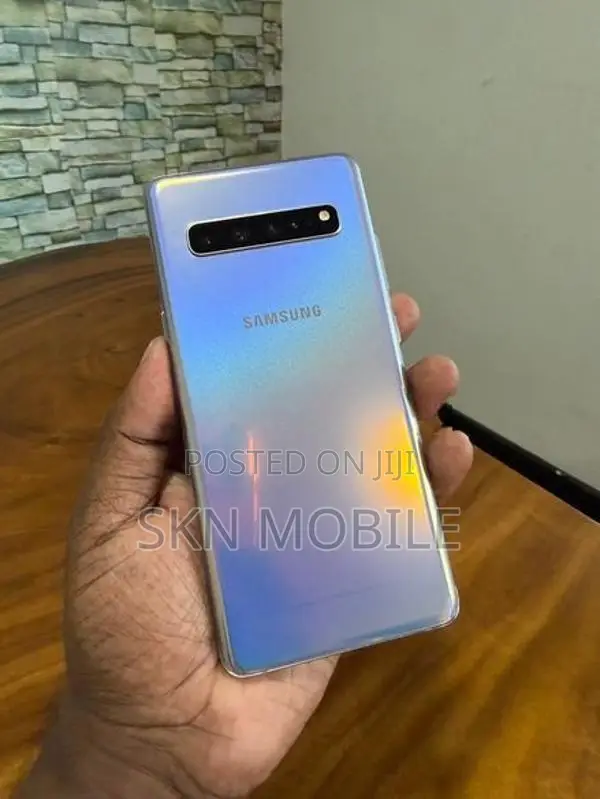 Samsung Galaxy S10 5G 8GB 256GB (Used)