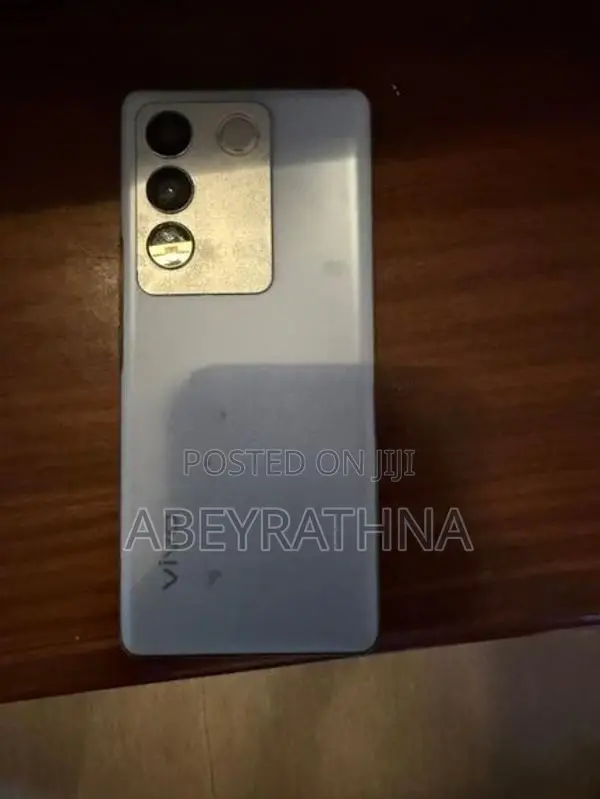 Vivo V27 5G (Used)