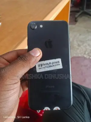 Apple iPhone 7 (Used)