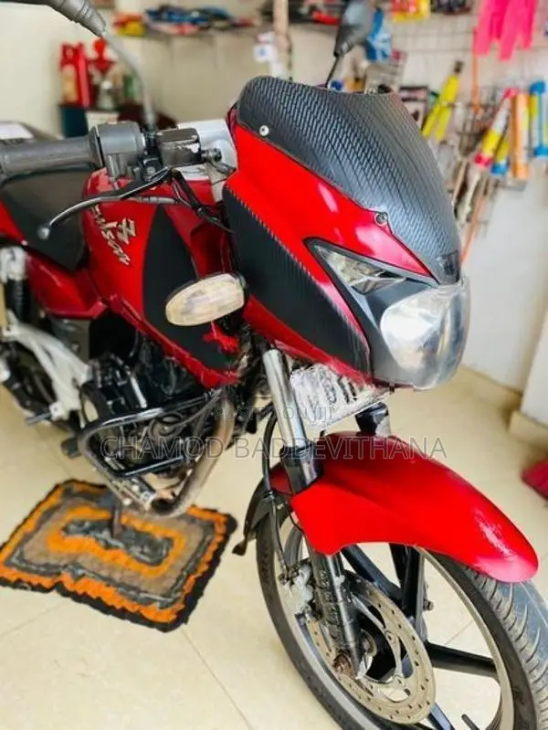 Bajaj Pulsar 180 2011