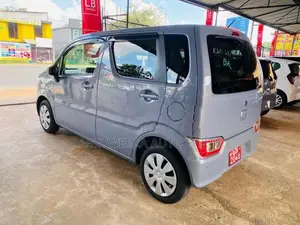 Suzuki Wagon R 2025