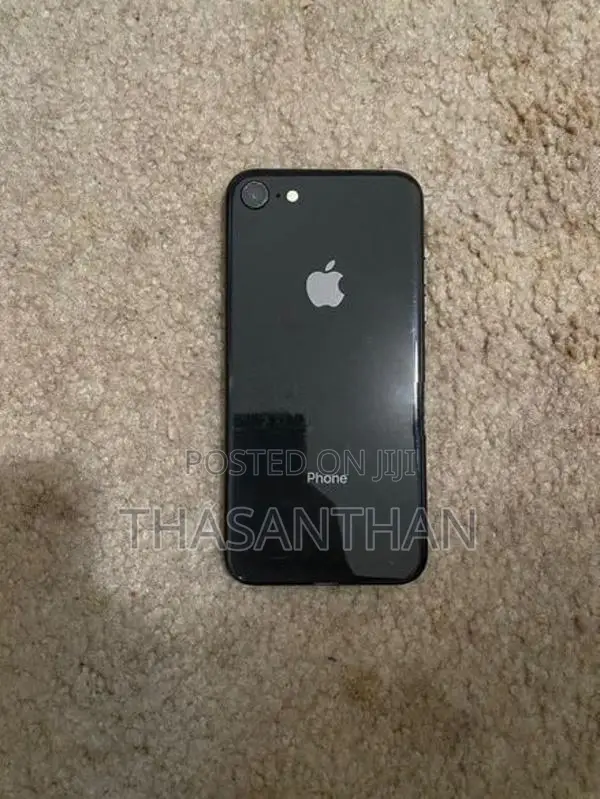 Apple iPhone 8 (Used)
