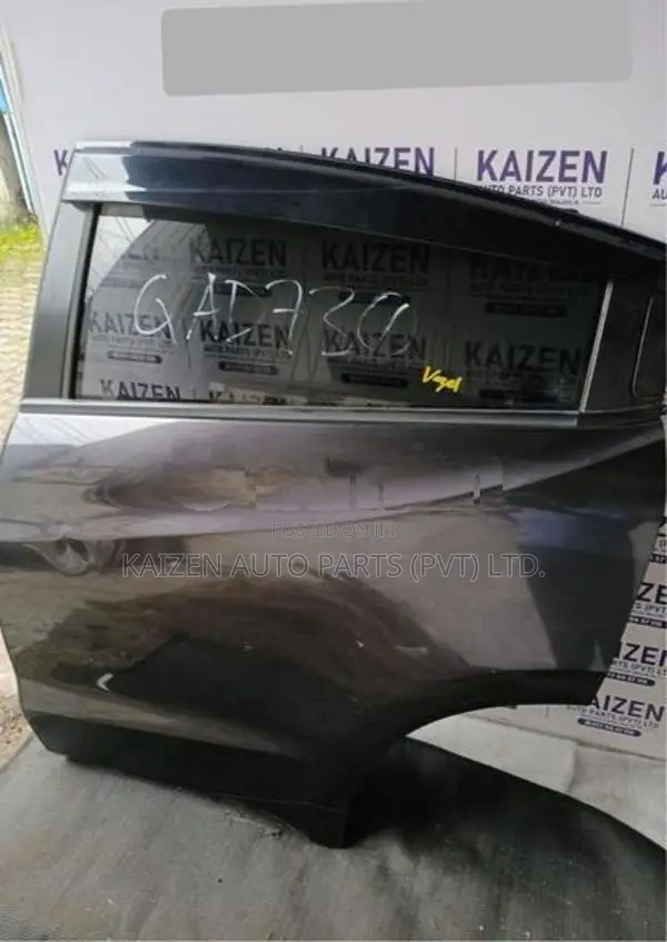 Honda Vezel Complete Rear Door
