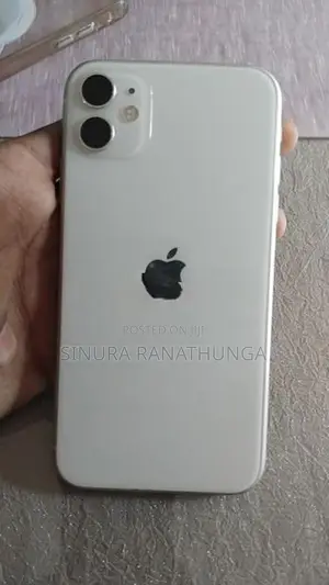 Apple iPhone 11 (Used)