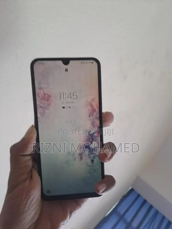 Samsung Galaxy A30 (Used)