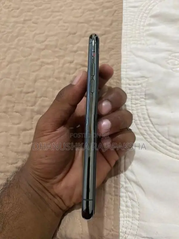 Apple iPhone 11 Pro (Used)