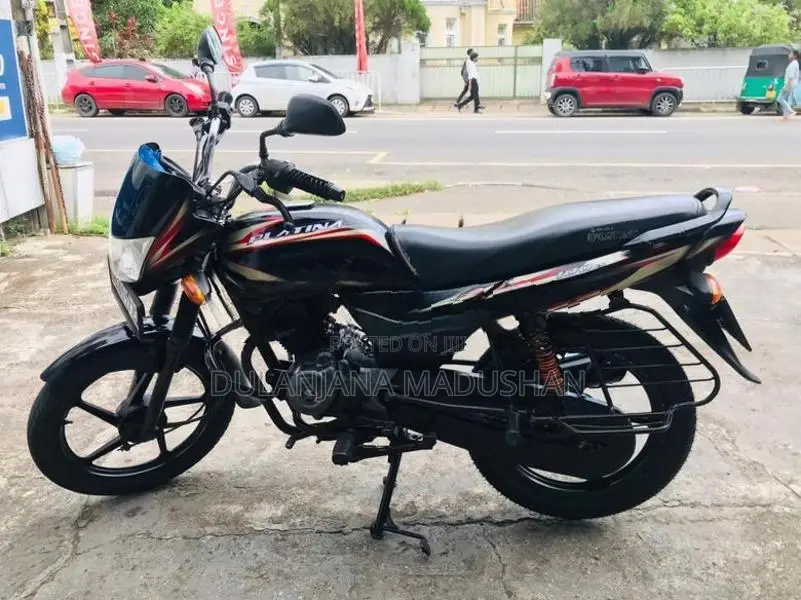 Bajaj Platina 100 2016
