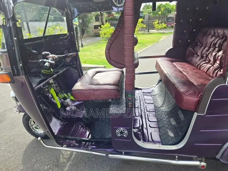 Bajaj RE 1995