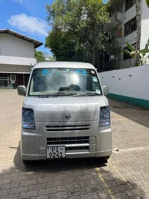 Nissan Clipper 2013