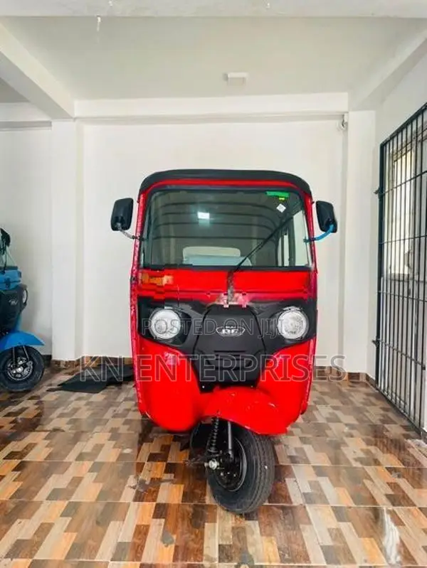 Bajaj RE 2026