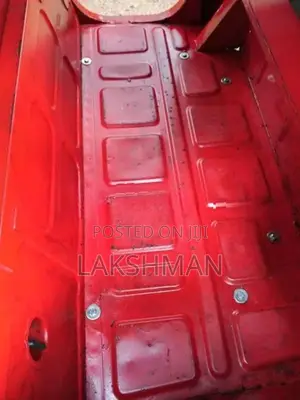 Bajaj RE 2005
