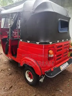 Bajaj RE 2005