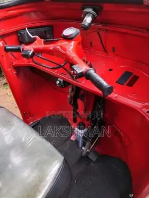 Bajaj RE 2005