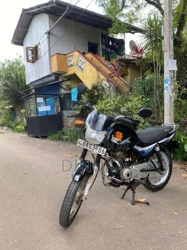 Bajaj CT100 2013