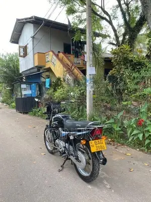 Bajaj CT100 2013