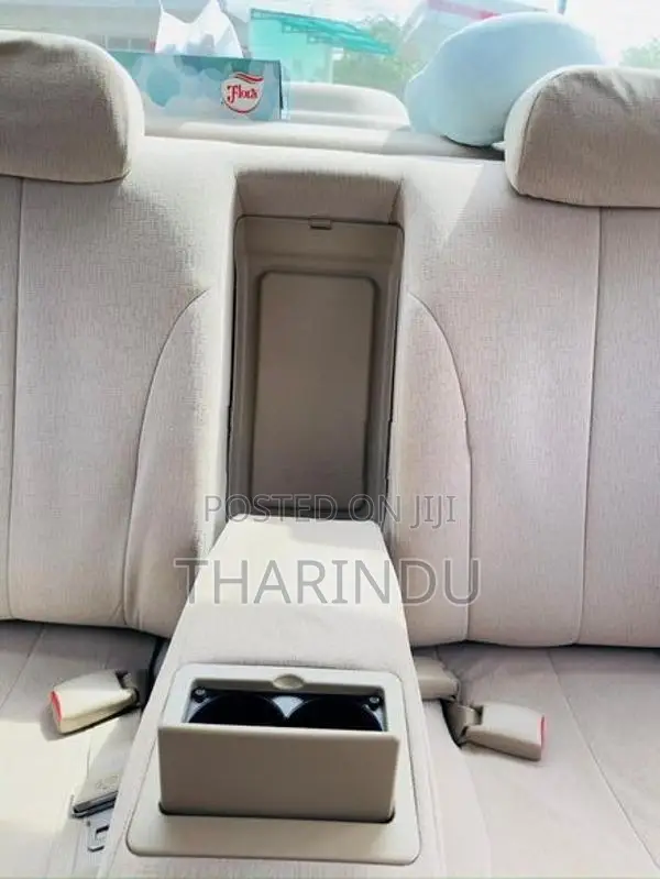 Nissan Tiida Latio CVT 2010