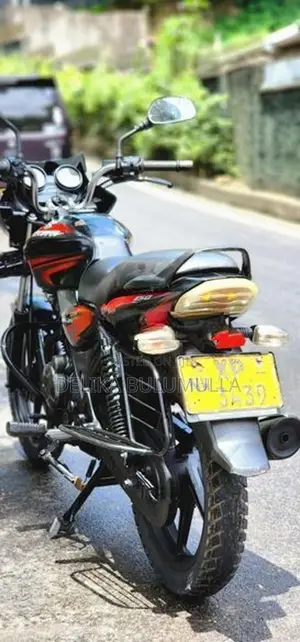 Bajaj Discover 2012