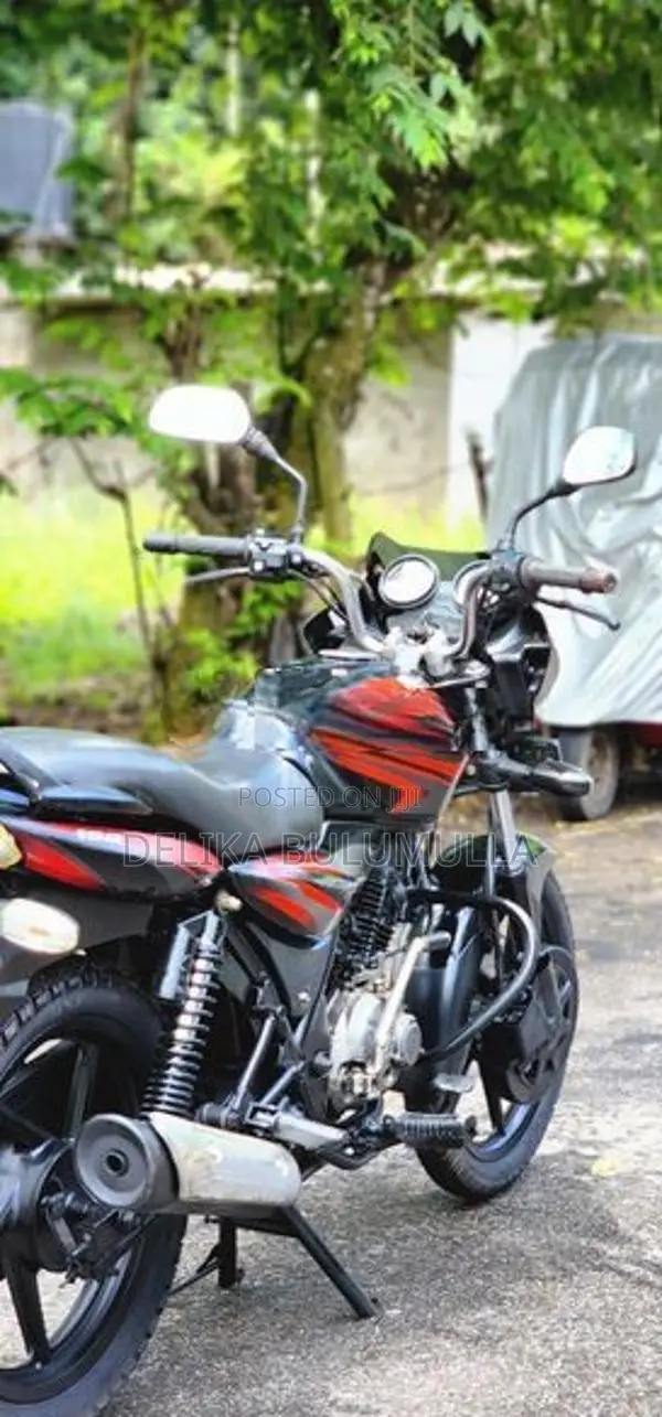 Bajaj Discover 2012