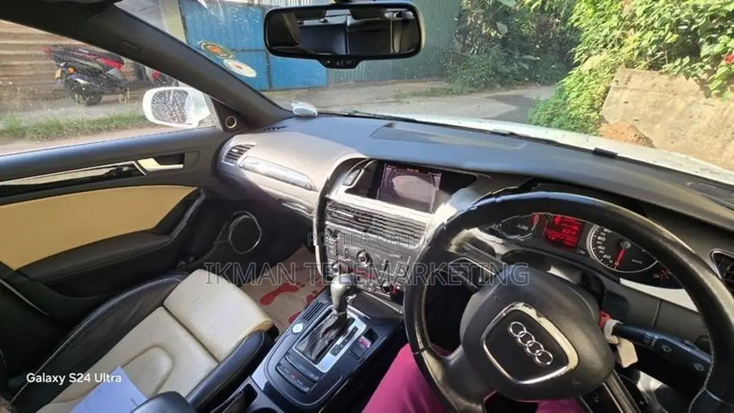 Audi A4 2011