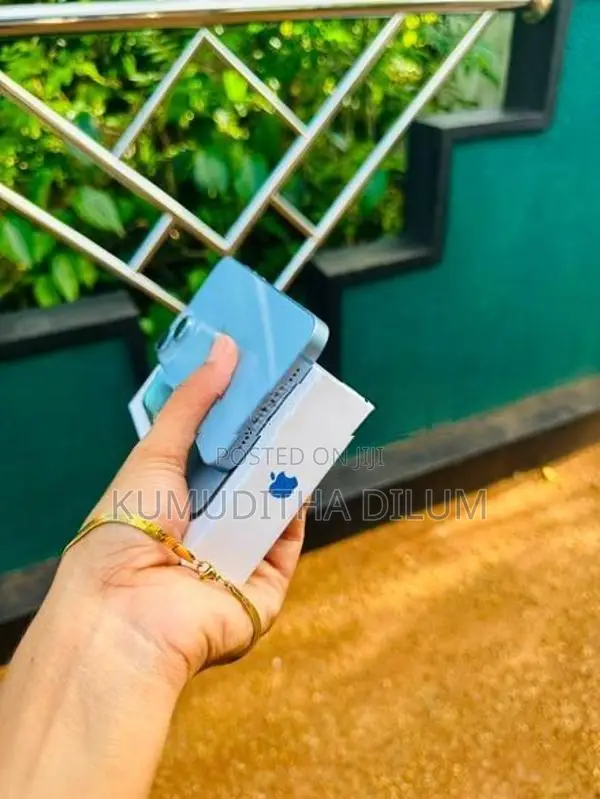 Apple iPhone 14 (Used)