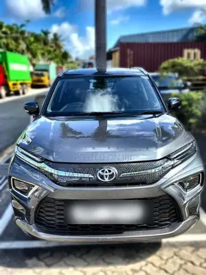 Toyota UrbanCruiser Hyryder 2025
