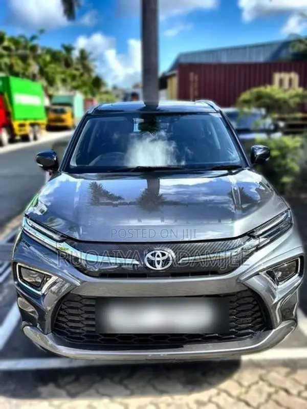 Toyota UrbanCruiser Hyryder 2025