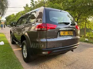 Mitsubishi Montero Sport 2014 Facelift