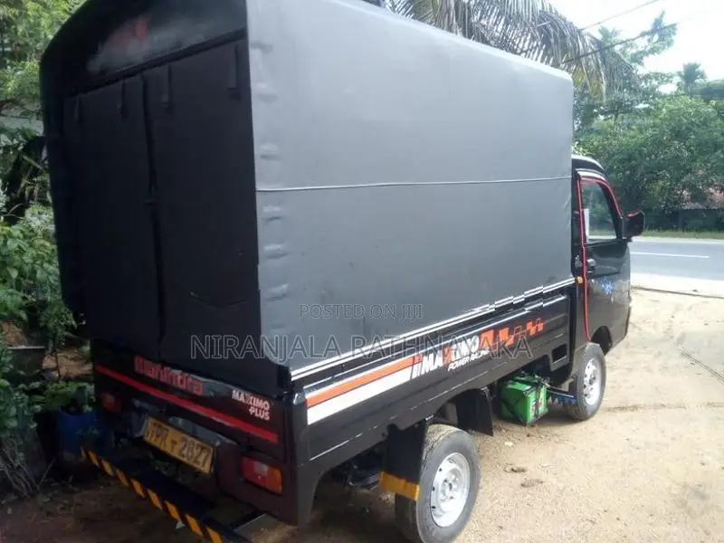 Mahindra Maxximo 2011