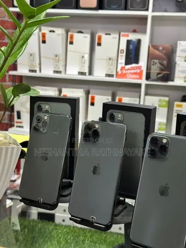 Apple iPhone 11 Pro 512GB (Used)
