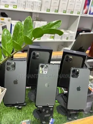 Apple iPhone 11 Pro 512GB (Used)