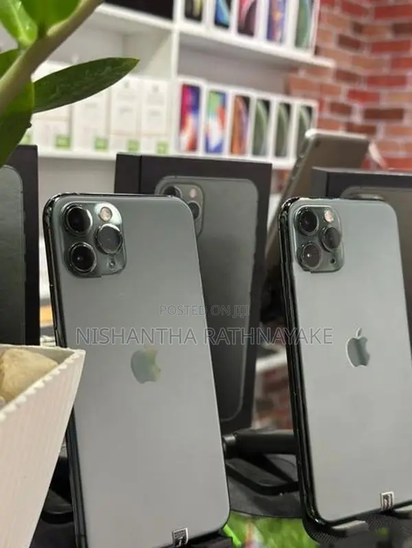 Apple iPhone 11 Pro 512GB (Used)