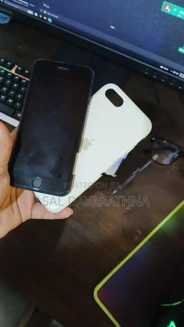 Apple iPhone 7 (Used)