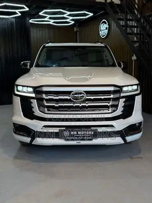 Toyota Land Cruiser 300 2025