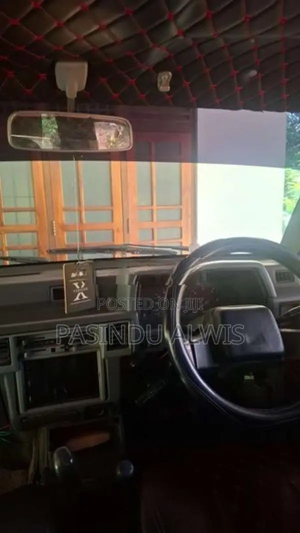 Mitsubishi L200 1989
