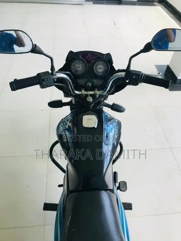 Bajaj Discover 2013