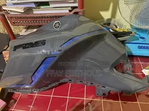 Yamaha Fzs V4 Tank Cover