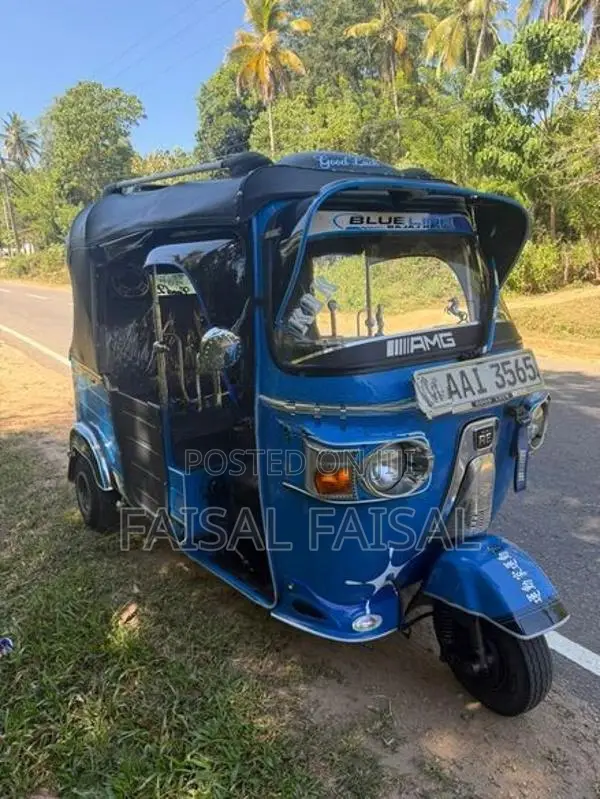 Bajaj RE 2013