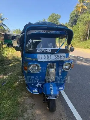 Bajaj RE 2013