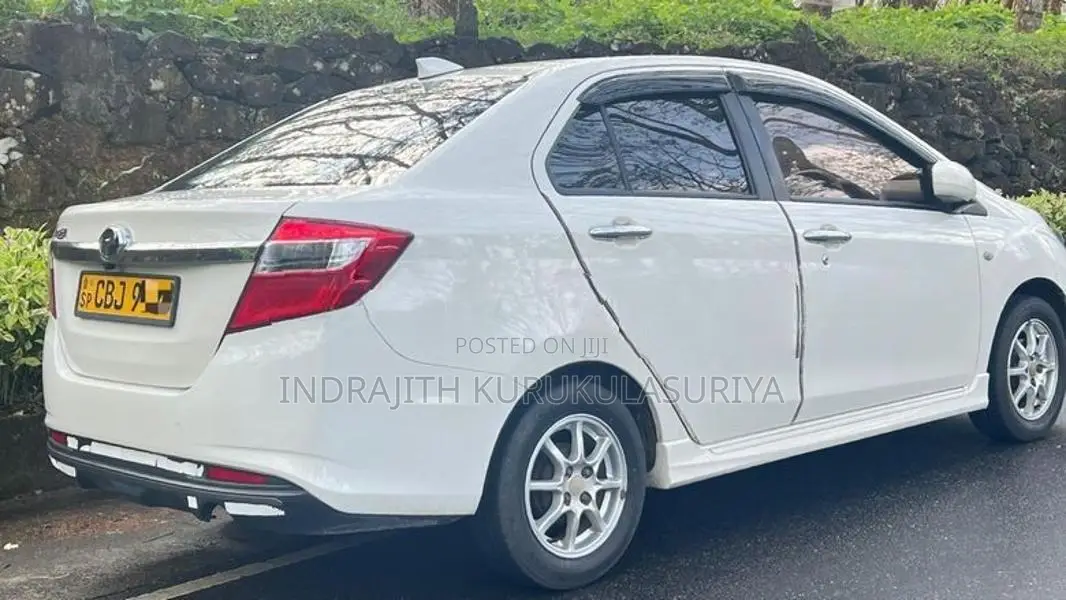 Perodua Bezza 2019