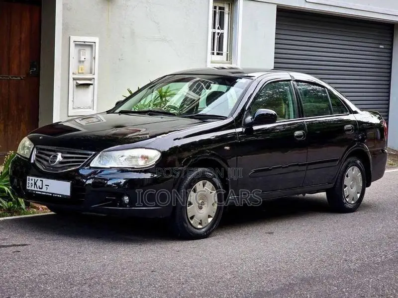 Nissan Sunny N17 Super Saloon 2010