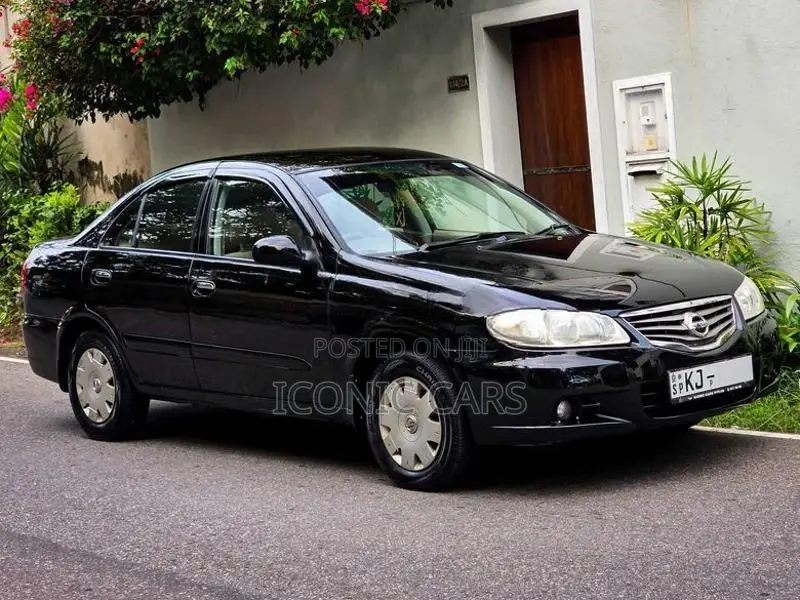 Nissan Sunny N17 Super Saloon 2010