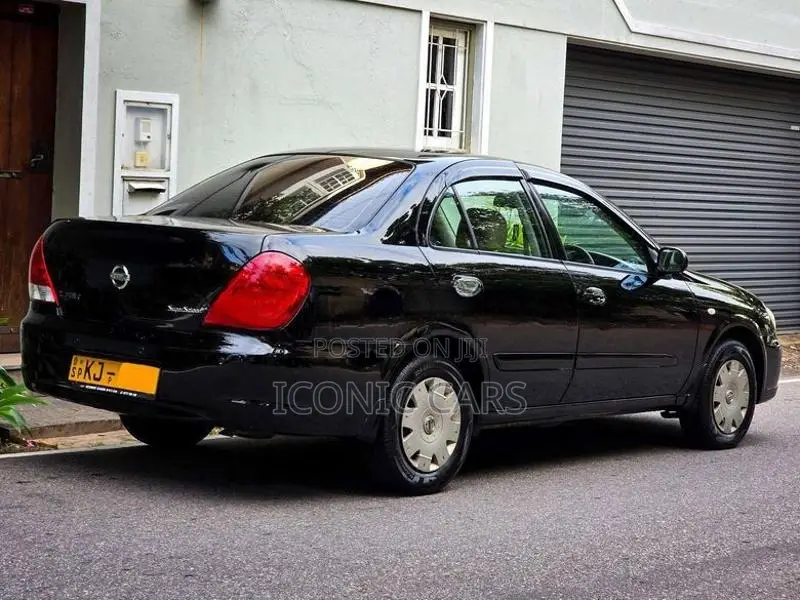 Nissan Sunny N17 Super Saloon 2010