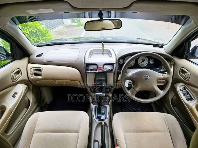 Nissan Sunny N17 Super Saloon 2010