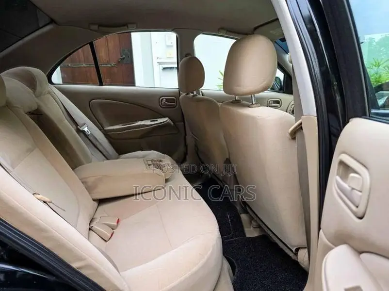 Nissan Sunny N17 Super Saloon 2010