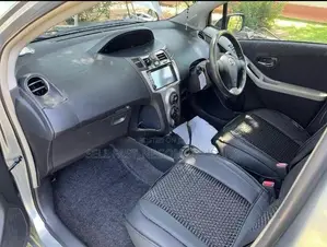 Toyota Vitz 2008