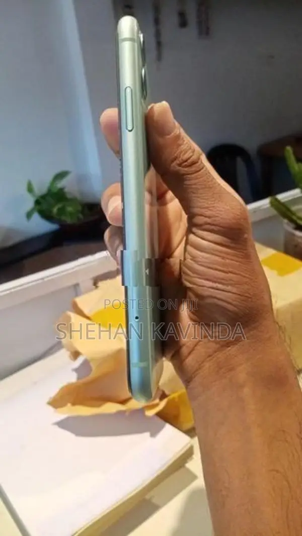 Apple iPhone 11 LL/A (Used)